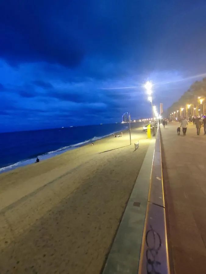 דירות ברצלונה Nice Flat Within Walking Range To The Beach 0*,